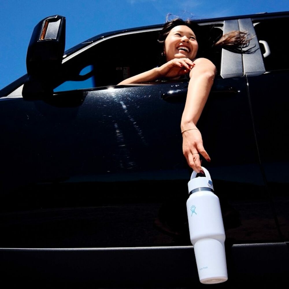 32 oz Travel Bottle with Flex Straw Cap - Image 110